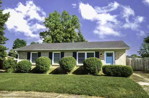 153 Hanover Ct, Versailles, KY 40383