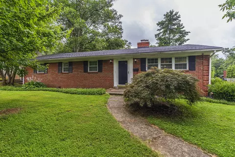 1501 Port Royal Dr, Lexington, KY 40504