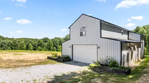Exterior - 500 Rogers Rd, Corbin, KY 40701 photo 7 of 9