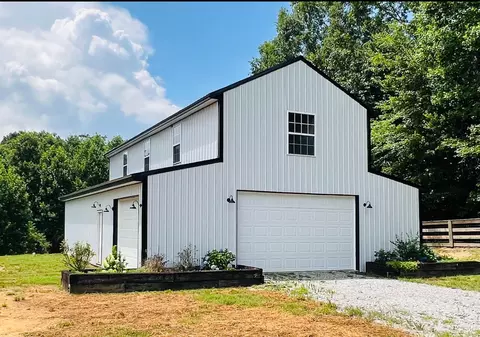 Exterior - 500 Rogers Rd, Corbin, KY 40701 photo 2 of 9