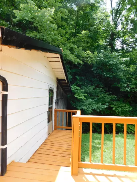 Exterior - 14 Day Hollow Rd, Bledsoe, KY 40810 photo 32 of 38