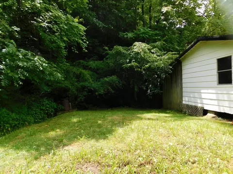 Exterior - 14 Day Hollow Rd, Bledsoe, KY 40810 photo 25 of 38