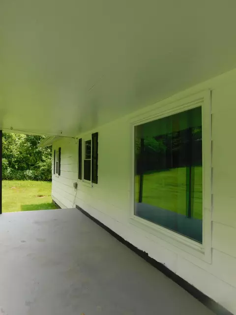 Exterior - 14 Day Hollow Rd, Bledsoe, KY 40810 photo 3 of 38