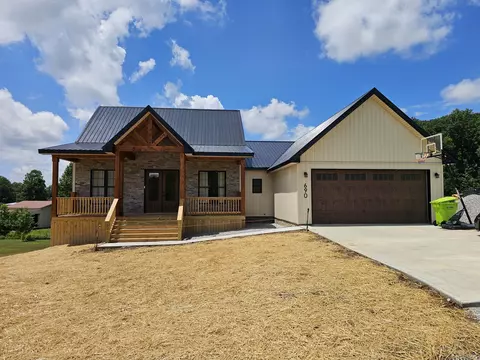 690 Laredo Dr, London, KY 40741