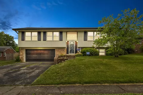 3373 Pimlico Pkwy, Lexington, KY 40517