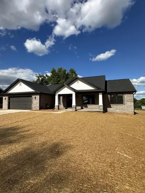 195 Carriage Ct, Somerset, KY 42503