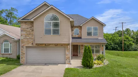 1868 Millbank Rd, Lexington, KY 40511
