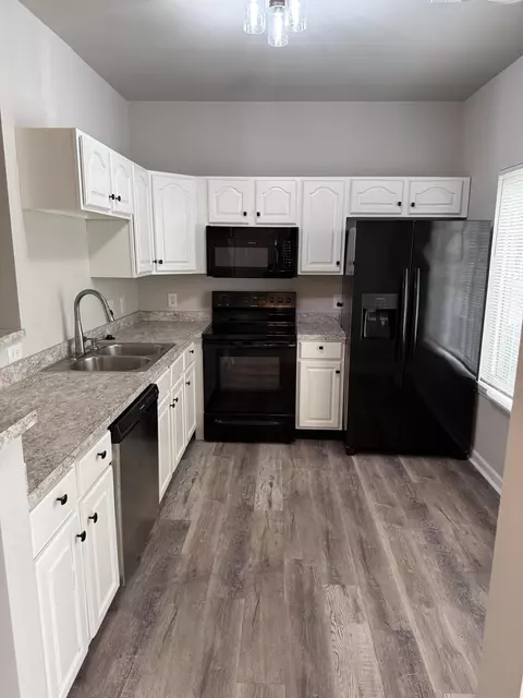 Kitchen - 101 Copper Kettle Path, Georgetown, KY 40324 photo 4 of 4