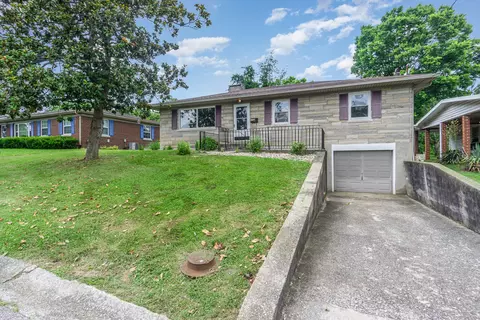 406 Clay Dr, Richmond, KY 40475