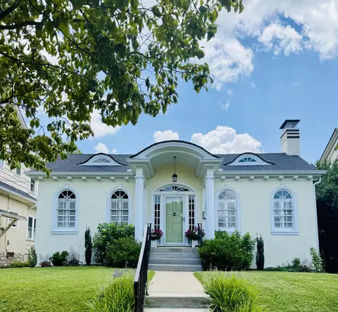 236 Mcdowell Rd, Lexington, KY 40502
