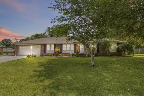 1010 Pleasure Ridge Dr, Corbin, KY 40701