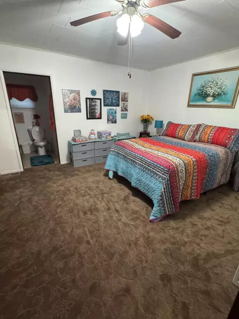 137 East Main Street St, Lynch, KY 40855 photo 9
