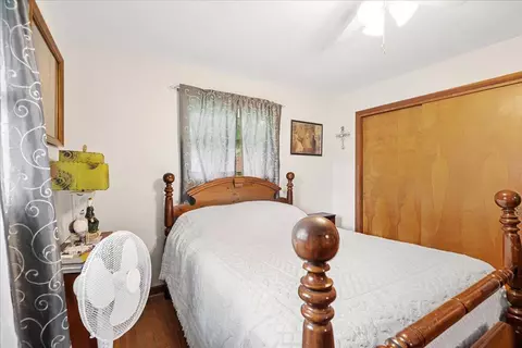 Bedroom - 413 Chestnut St, Corbin, KY 40701 photo 2 of 4