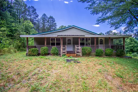 800 Pond Lick Rd, Annville, KY 40402