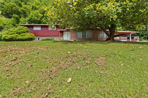 5591 Ky-80, Hazard, KY 41701