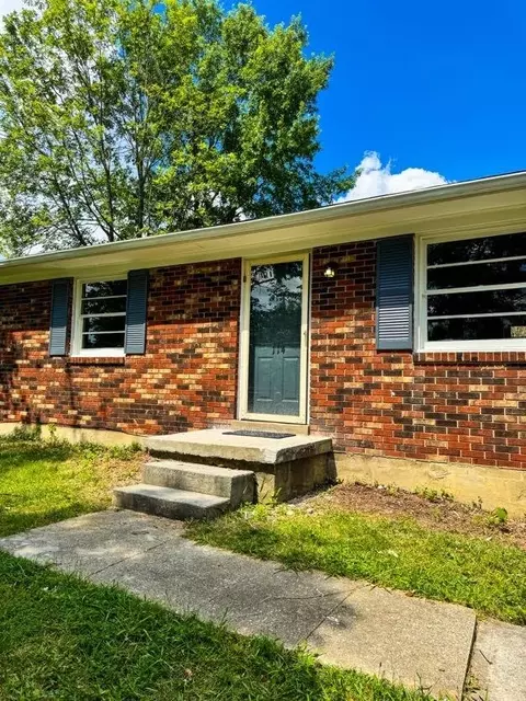 114 Cherrywood Dr, Frankfort, KY 40601
