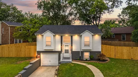 3405 Oak Point Ct, Lexington, KY 40515