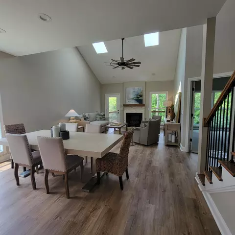 236 Sugartree Ln, Versailles, KY 40383