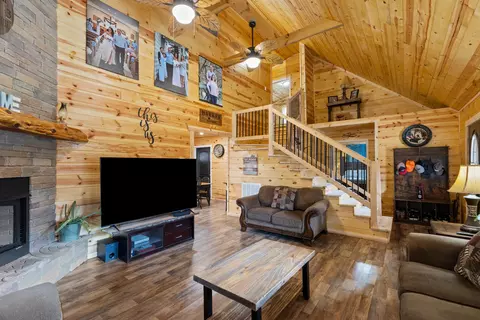 1276 Manning Rd, Slade, KY 40376 photo 6