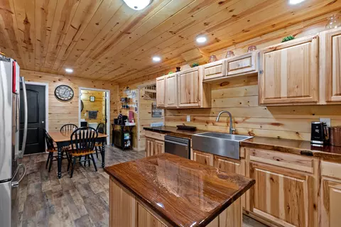 1276 Manning Rd, Slade, KY 40376 photo 11
