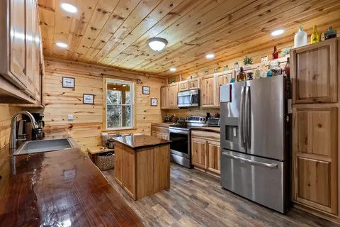 1276 Manning Rd, Slade, KY 40376 photo 9