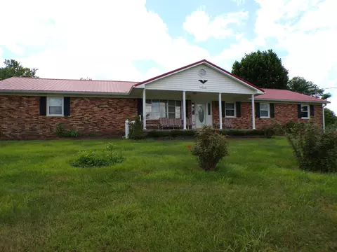 4040 New Irvine Rd, Waco, KY 40385