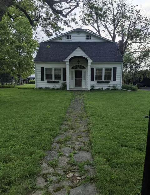 358 Blacks Cross Rd, Paris, KY 40361