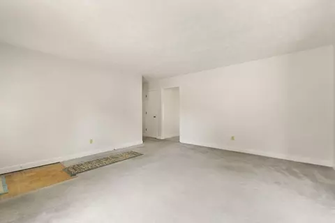 Living - 1115 Apache Trl, Georgetown, KY 40324 photo 1 of 11