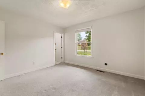 Bedroom - 1115 Apache Trl, Georgetown, KY 40324 photo 8 of 11