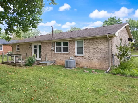 Exterior - 1115 Apache Trl, Georgetown, KY 40324 photo 12 of 14