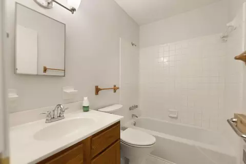 Bath - 1115 Apache Trl, Georgetown, KY 40324 photo 4 of 5