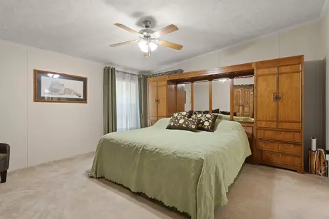 Bedroom - 586 Spruce St, Burnside, KY 42519 photo 7 of 7
