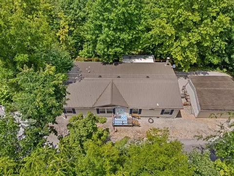 586 Spruce St, Burnside, KY 42519