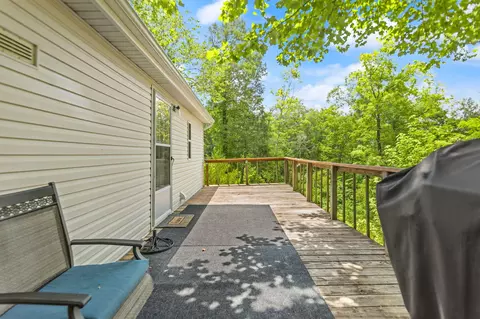 Exterior - 586 Spruce St, Burnside, KY 42519 photo 9 of 13
