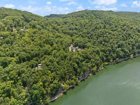 View/Area - 586 Spruce St, Burnside, KY 42519 photo 10 of 15