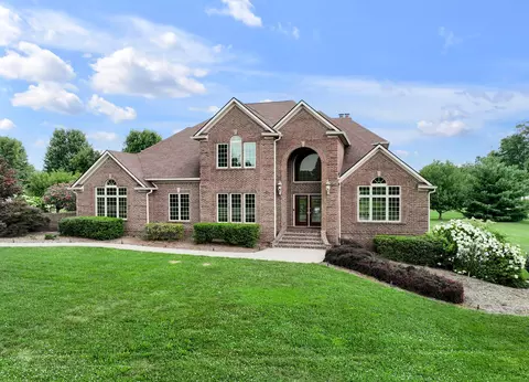 1004 Wil Rose Ln, Versailles, KY 40383