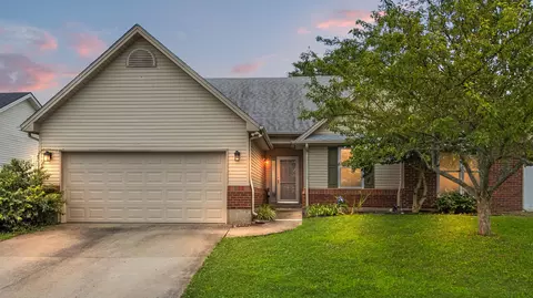 217 Holly Ln, Paris, KY 40361
