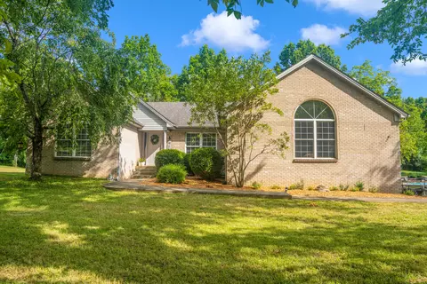 1121 Wood Cliff Rd, Frankfort, KY 40601