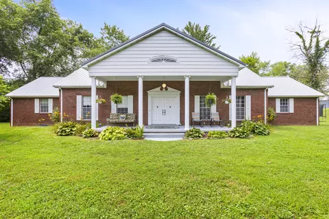 77 Fannin Ln, Vanceburg, KY 41179