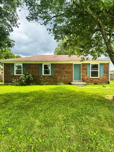 19 Elmwood Ct, Frankfort, KY 40601