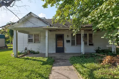 1023 Vine St, Paris, KY 40361
