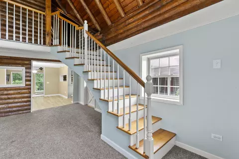 Entry Way - 39 Wright Rd, Frankfort, KY 40601 photo 3 of 7