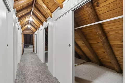 Entry Way - 39 Wright Rd, Frankfort, KY 40601 photo 7 of 7