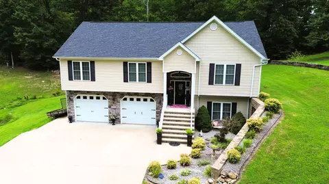 1016 Pinella Dr, Corbin, KY 40701 photo 2