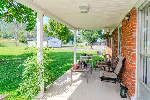 1541 E College Ave, Stanton, KY 40380 photo 19