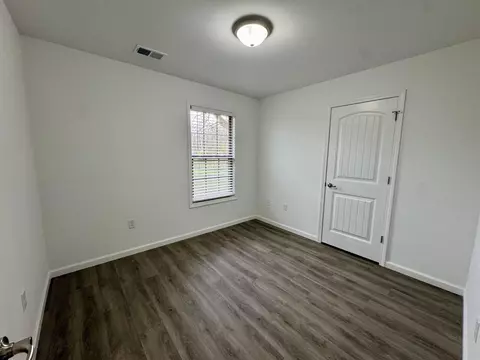 Bedroom - 363 Baldwin St, Berea, KY 40403 photo 4 of 6