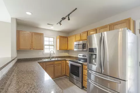 Kitchen - 101 Marjorie Pl, Georgetown, KY 40324 photo 4 of 5
