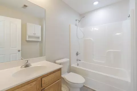 Bath - 101 Marjorie Pl, Georgetown, KY 40324 photo 1 of 3