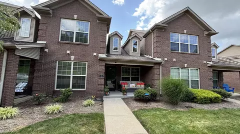 1331 Russell Springs Dr, Lexington, KY 40511