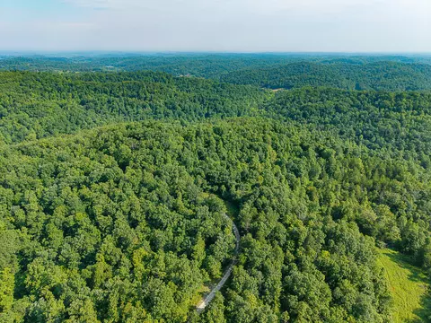 500 Clay Camp Road Rd, Hitchins, KY 41146